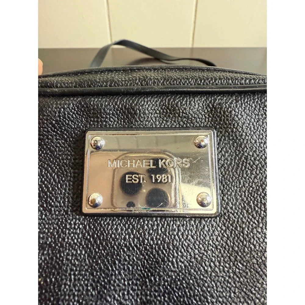 Michael Kors Crossbody Bag Women's Silver Chain‎ Strap Designer Purse